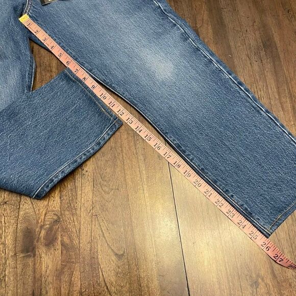 Levi's NEW Wedgie Jeans  - Picture 9 of 10